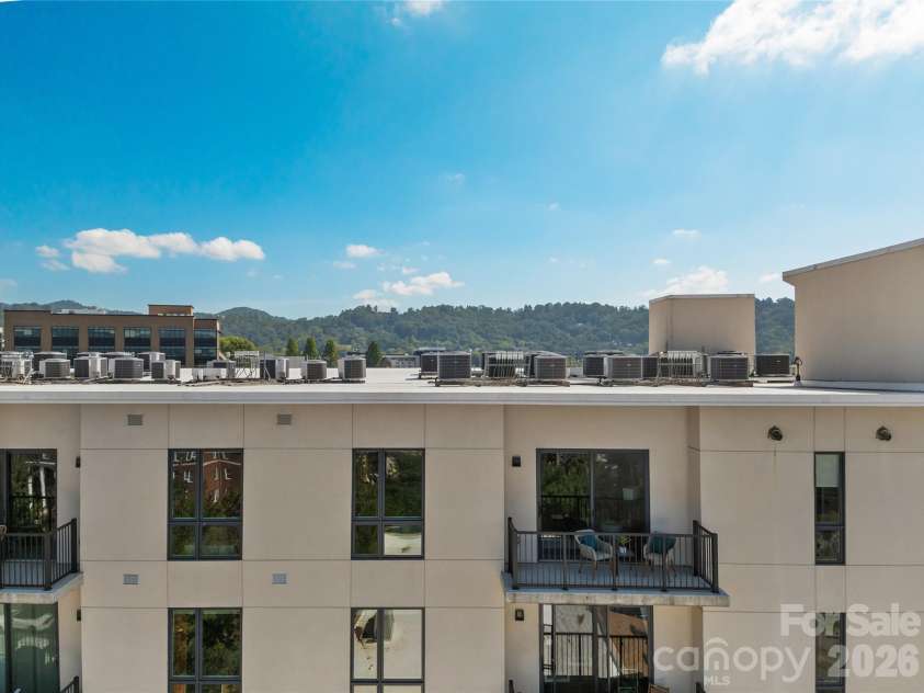 45 Asheland Avenue, Asheville, NC 28801.  MLS# CAR4417064, YatesRealty ID 64. 