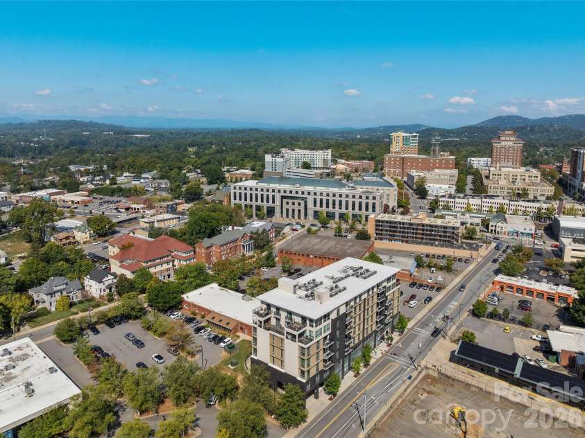 45 Asheland Avenue, Asheville, NC 28801.  MLS# CAR4417064, YatesRealty ID 64. 