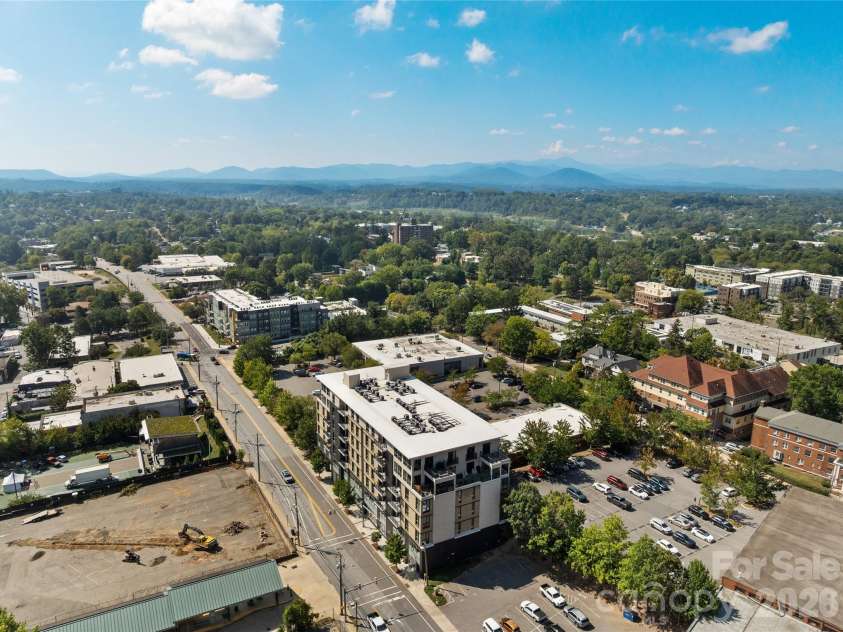 45 Asheland Avenue, Asheville, NC 28801.  MLS# CAR4417064, YatesRealty ID 64. 