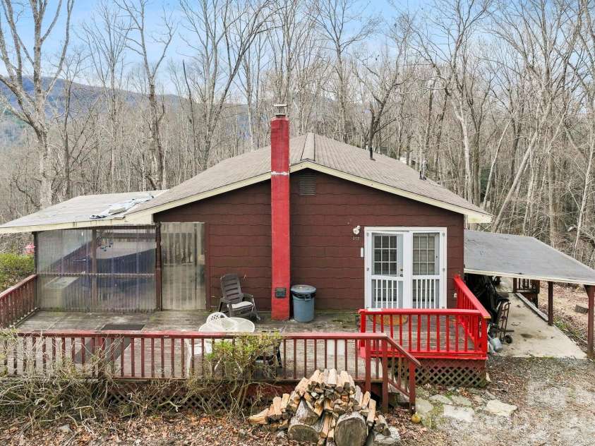 509 High Top Drive, Fletcher, NC 28732.  MLS# CAR4355898, YatesRealty ID 6401. 