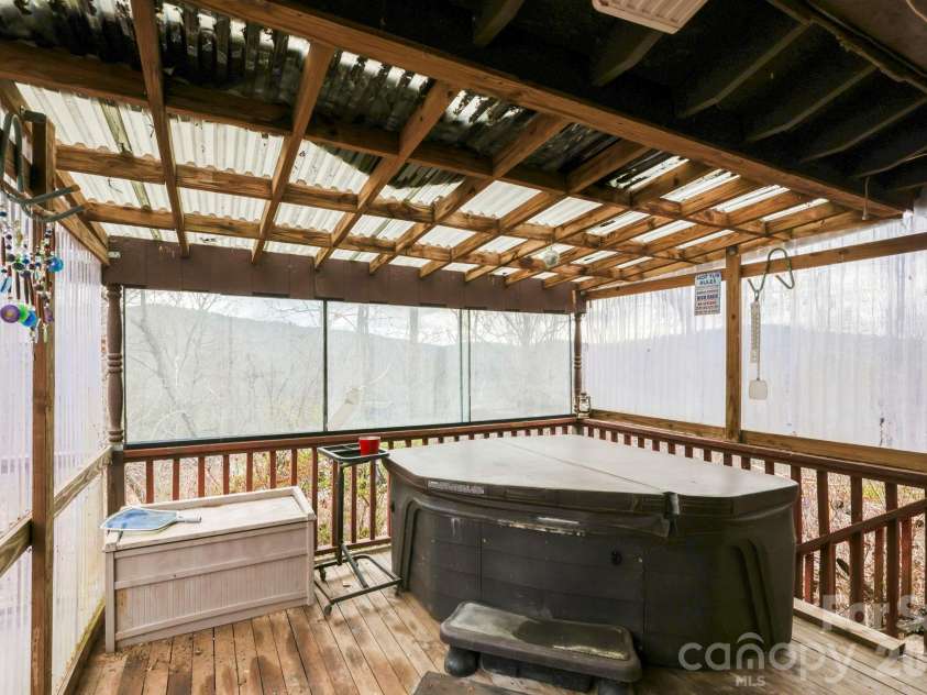 509 High Top Drive, Fletcher, NC 28732.  MLS# CAR4355898, YatesRealty ID 6401. 