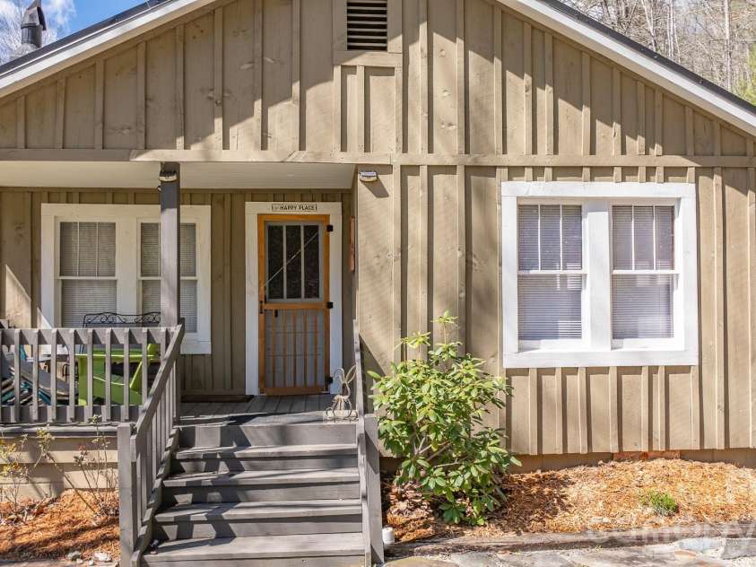 2202 NC 226A Highway, Marion, NC 28752.  MLS# CAR4358690, YatesRealty ID 6402. 