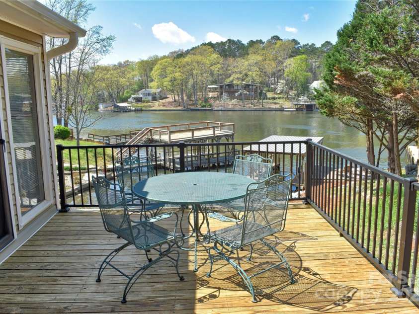 458 Pinehaven Drive, Badin Lake, NC 28127.  MLS# CAR4242649, YatesRealty ID 6402. 