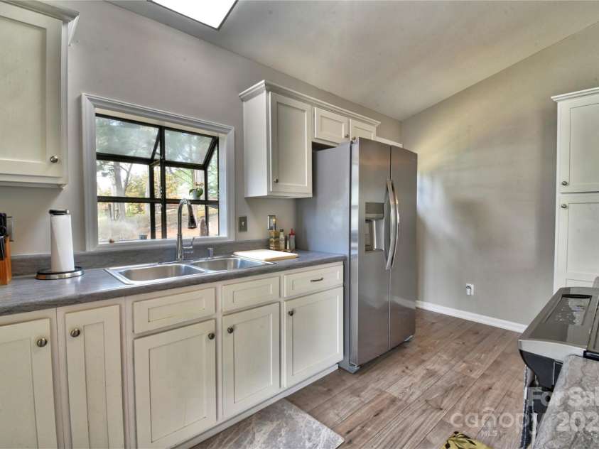 458 Pinehaven Drive, Badin Lake, NC 28127.  MLS# CAR4242649, YatesRealty ID 6402. 