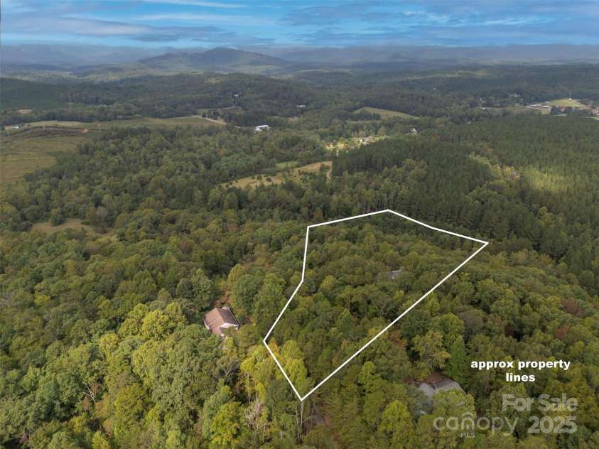 167 Balfour Drive, Rutherfordton, NC 28139.  MLS# CAR4306976, YatesRealty ID 6403. 