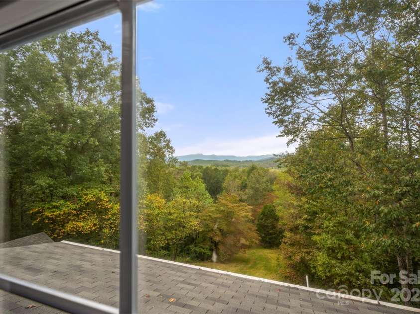 167 Balfour Drive, Rutherfordton, NC 28139.  MLS# CAR4306976, YatesRealty ID 6403. 