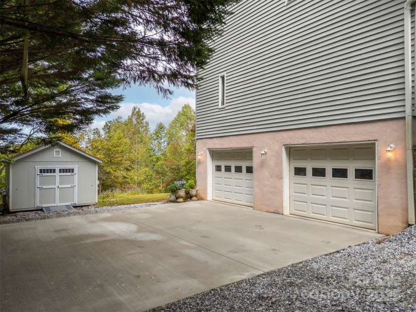 167 Balfour Drive, Rutherfordton, NC 28139.  MLS# CAR4306976, YatesRealty ID 6403. 