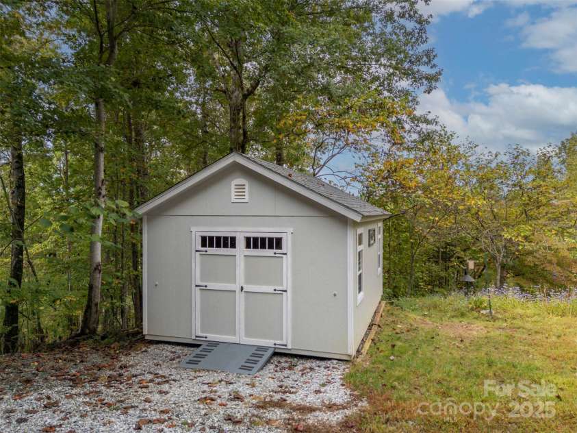 167 Balfour Drive, Rutherfordton, NC 28139.  MLS# CAR4306976, YatesRealty ID 6403. 