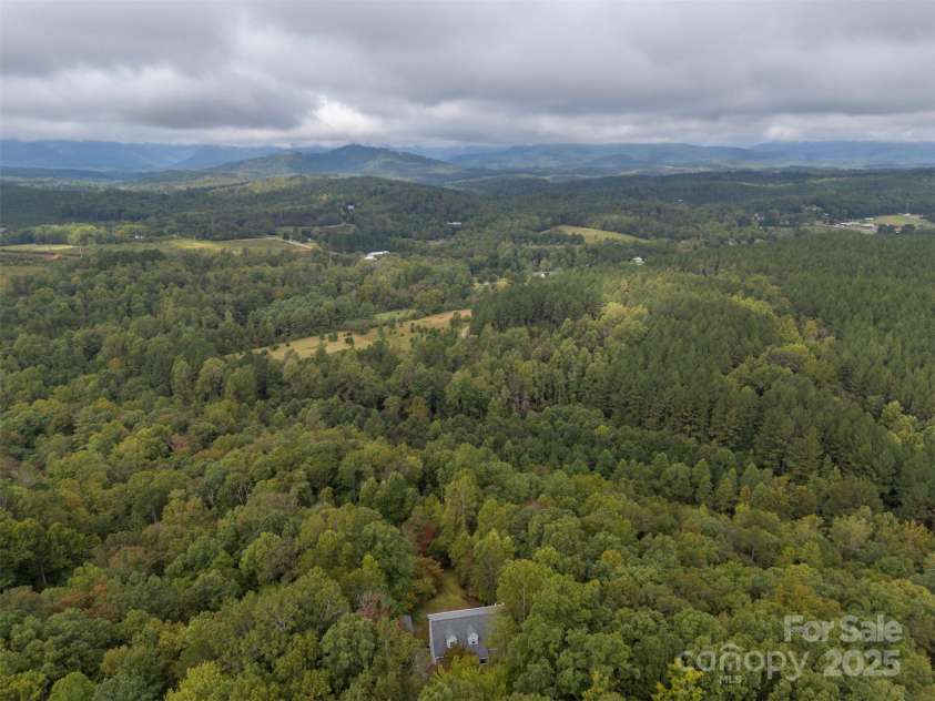 167 Balfour Drive, Rutherfordton, NC 28139.  MLS# CAR4306976, YatesRealty ID 6403. 