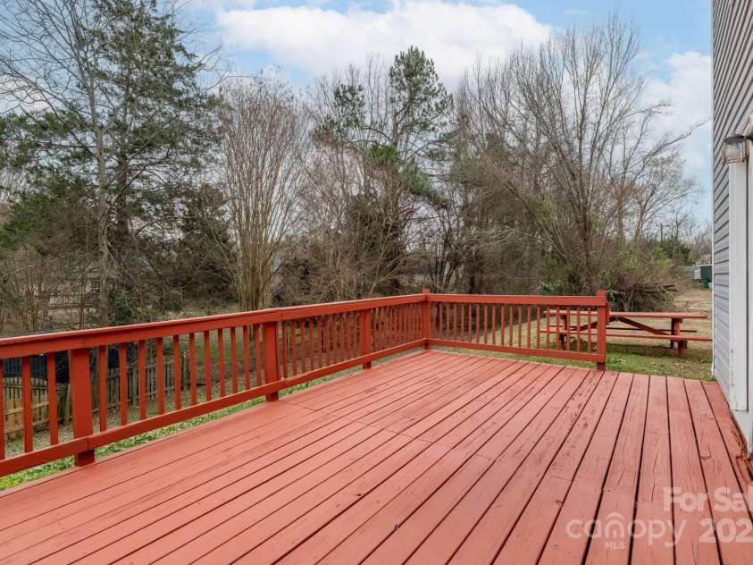 8702 Wood Sorrel Court, Matthews, NC 28105.  MLS# CAR4210480, YatesRealty ID 6403. 