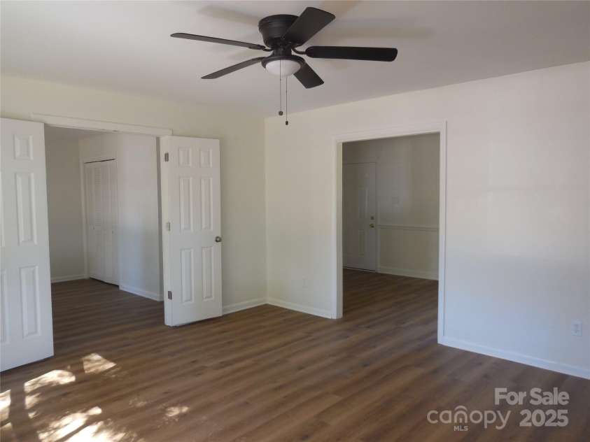 2208 Community Park Drive, Matthews, NC 28104.  MLS# CAR4323260, YatesRealty ID 6405. 