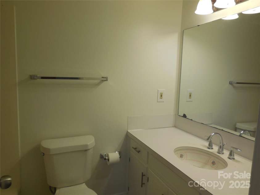 2208 Community Park Drive, Matthews, NC 28104.  MLS# CAR4323260, YatesRealty ID 6405. 