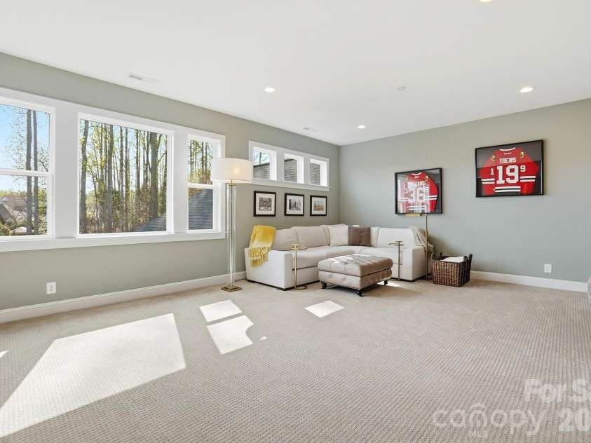 13124 Davidson Park Drive, Davidson, NC 28036.  MLS# CAR4356730, YatesRealty ID 6406. 