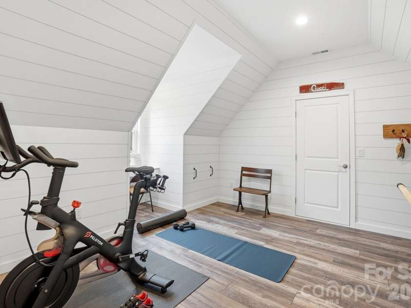 13124 Davidson Park Drive, Davidson, NC 28036.  MLS# CAR4356730, YatesRealty ID 6406. 