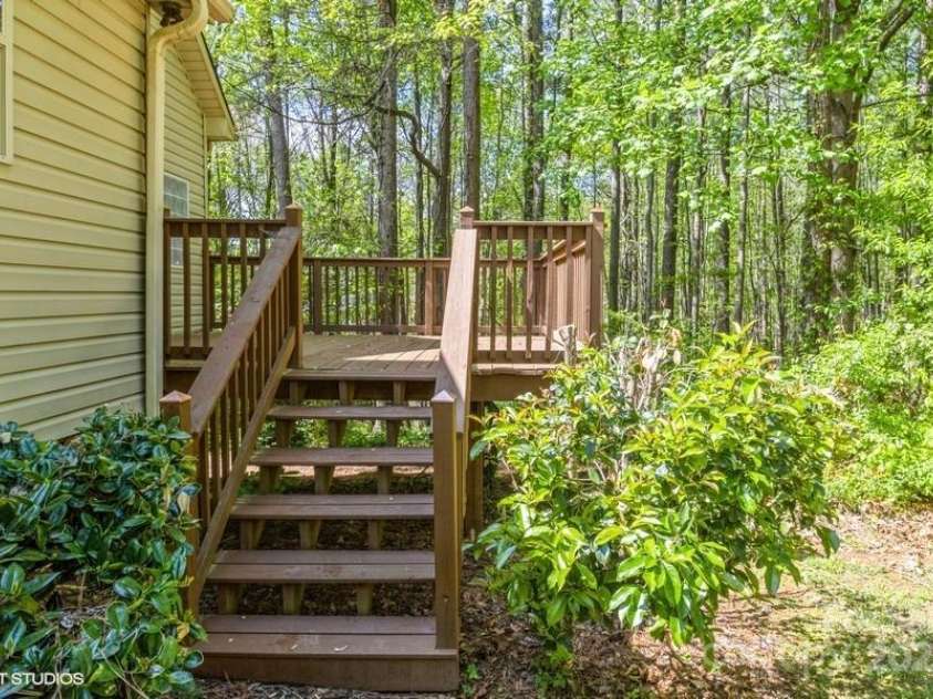 122 Woodstork Cove Road, Mooresville, NC 28117.  MLS# CAR4237078, YatesRealty ID 6407. Deck