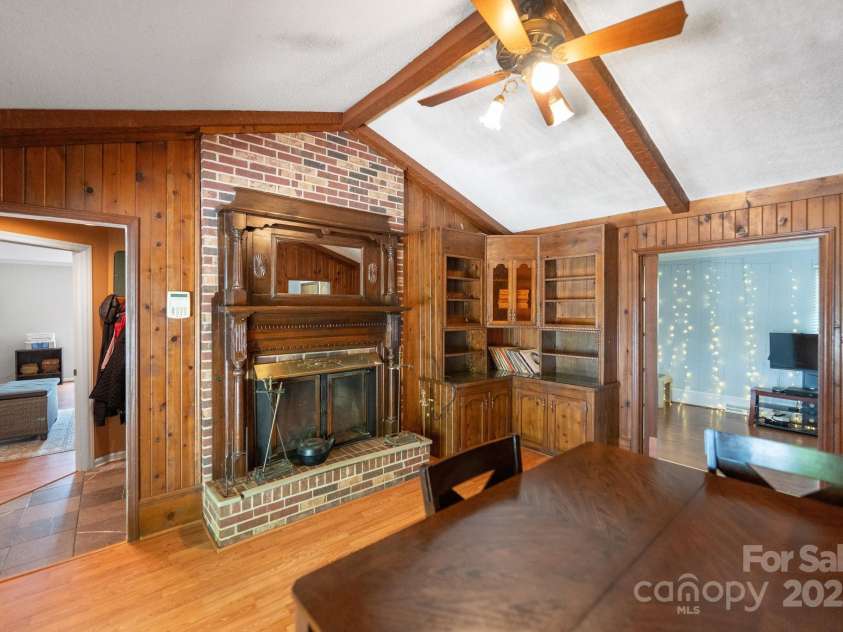 118 Lakewood Drive, Kings Mountain, NC 28086.  MLS# CAR4241984, YatesRealty ID 6408. 