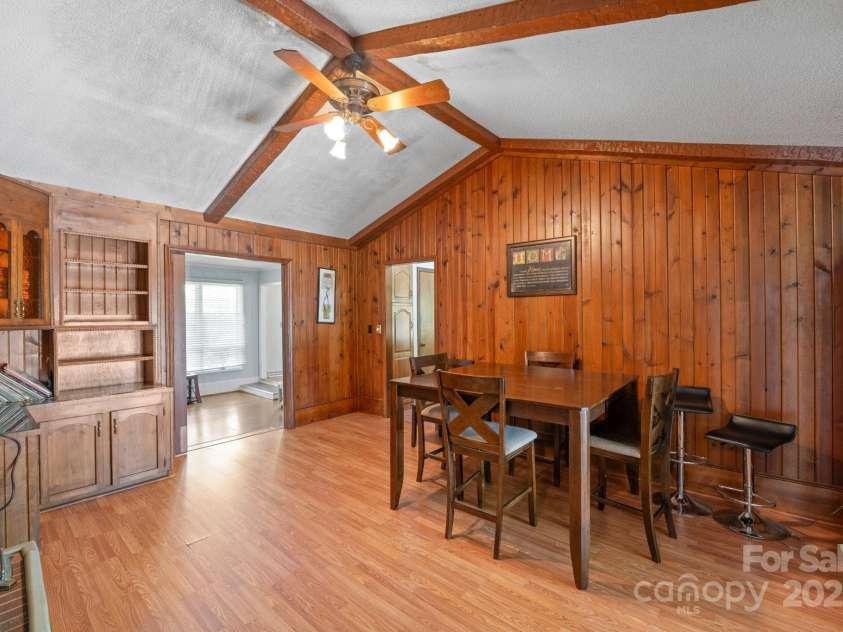 118 Lakewood Drive, Kings Mountain, NC 28086.  MLS# CAR4241984, YatesRealty ID 6408. Dining Room
