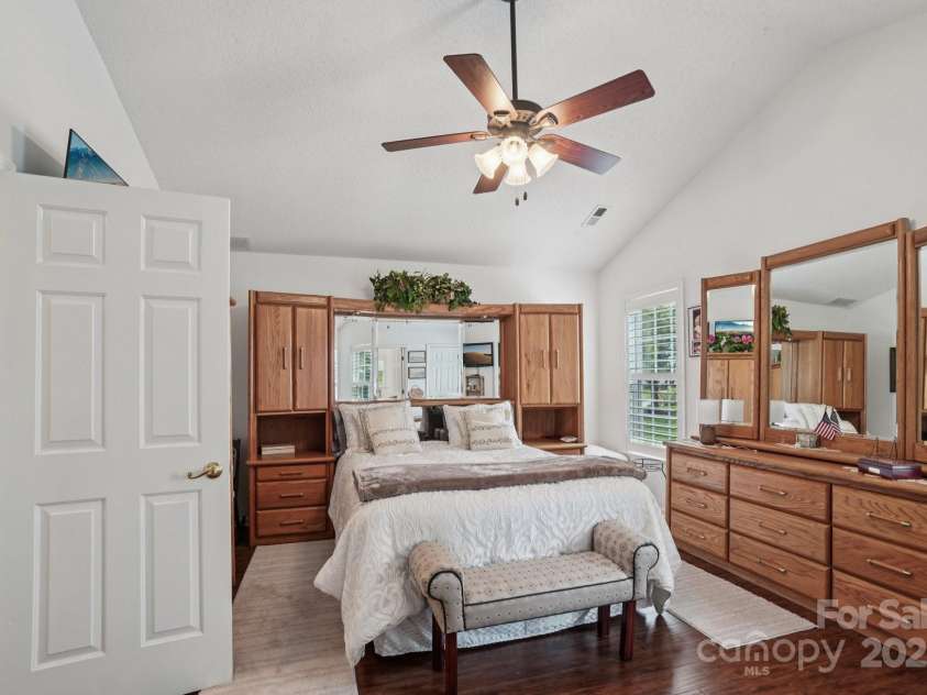 133 Stonehollow Road, Fletcher, NC 28732.  MLS# CAR4242781, YatesRealty ID 6408. 