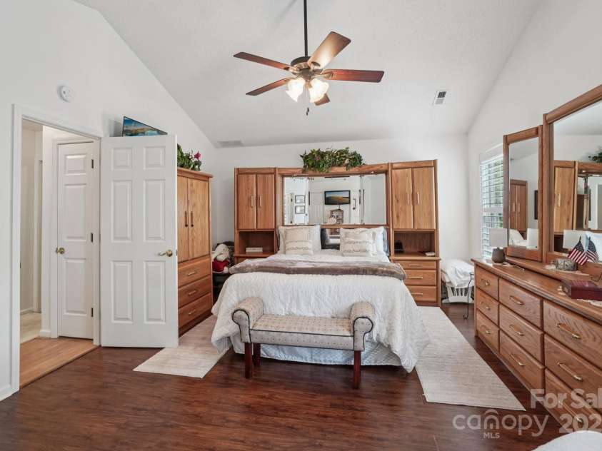 133 Stonehollow Road, Fletcher, NC 28732.  MLS# CAR4242781, YatesRealty ID 6408. 