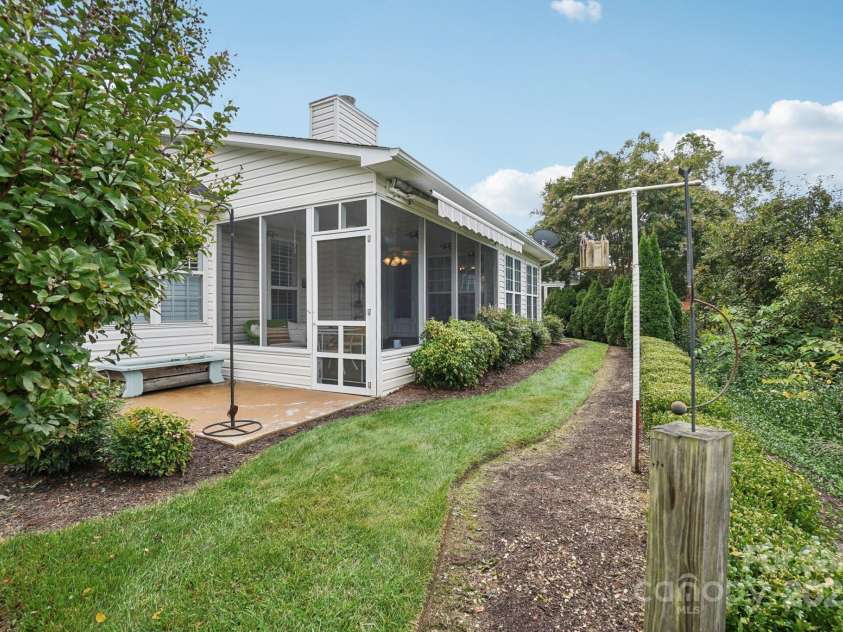133 Stonehollow Road, Fletcher, NC 28732.  MLS# CAR4242781, YatesRealty ID 6408. 