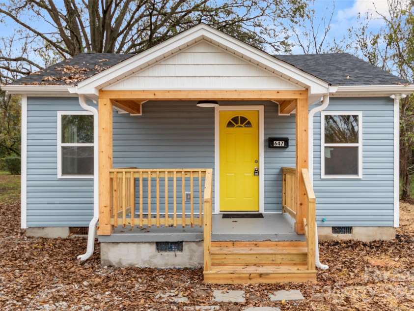 647 Simpson Street, Rock Hill, SC 29730.  MLS# CAR4199240, YatesRealty ID 641. 