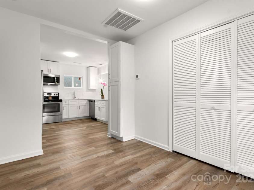 647 Simpson Street, Rock Hill, SC 29730.  MLS# CAR4199240, YatesRealty ID 641. 