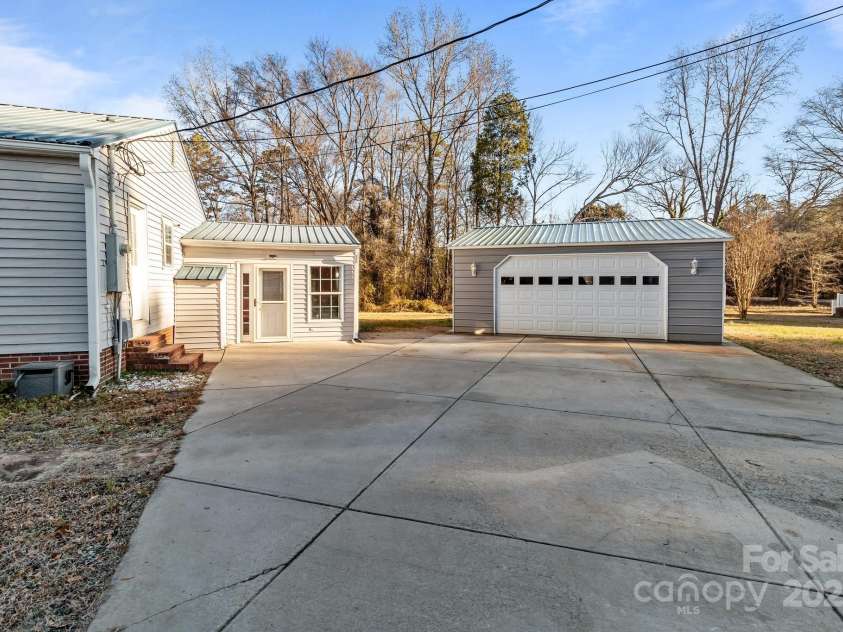 120 Moyle Avenue, Salisbury, NC 28146.  MLS# CAR4217634, YatesRealty ID 6410. 