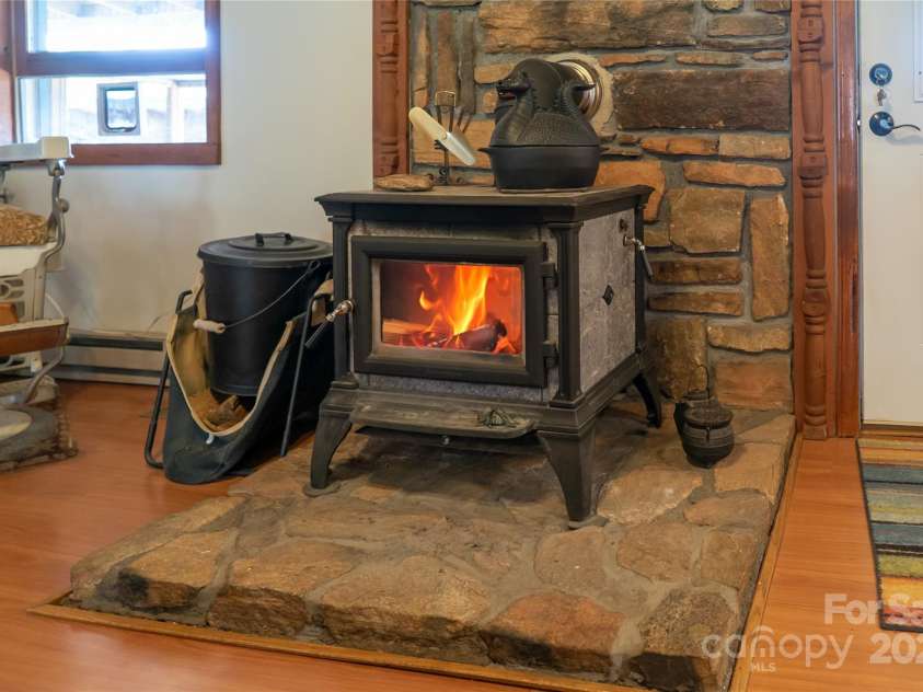 525 Patton Valley Drive, Nebo, NC 28761.  MLS# CAR4246810, YatesRealty ID 6411. 