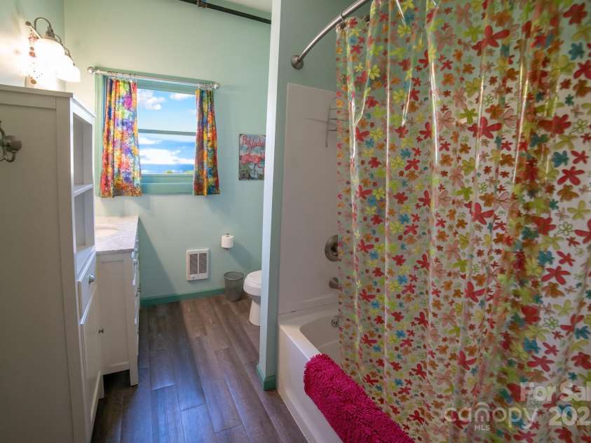 525 Patton Valley Drive, Nebo, NC 28761.  MLS# CAR4246810, YatesRealty ID 6411. 