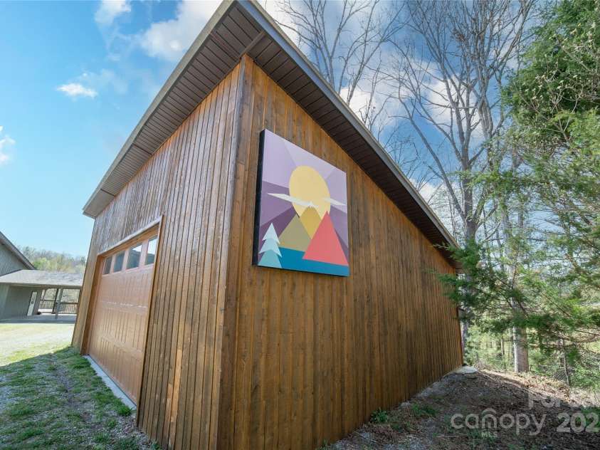 525 Patton Valley Drive, Nebo, NC 28761.  MLS# CAR4246810, YatesRealty ID 6411. 