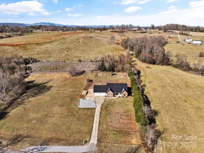 1753 Saddle Creek Road, Morganton, NC 28655.  MLS# CAR4226245, YatesRealty ID 6412. 