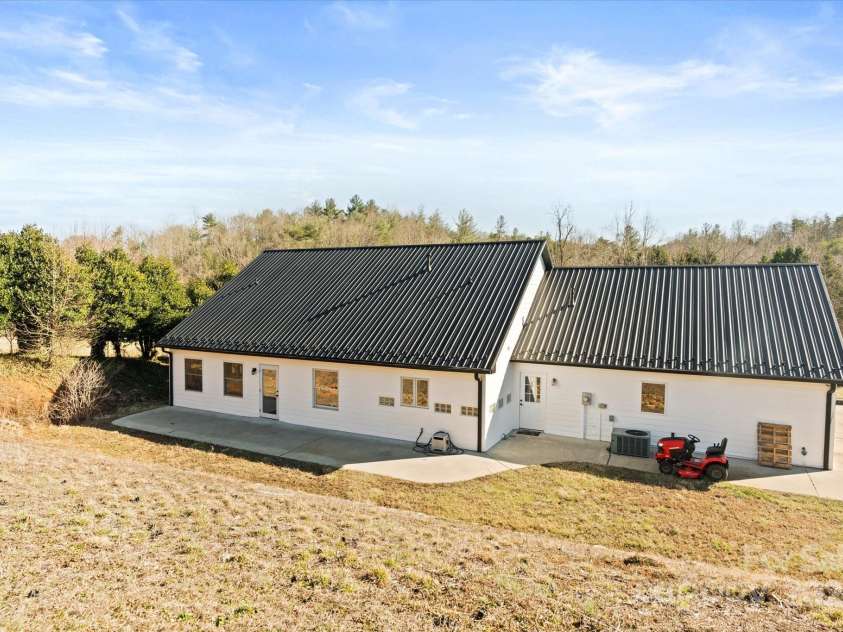 1753 Saddle Creek Road, Morganton, NC 28655.  MLS# CAR4226245, YatesRealty ID 6412. 