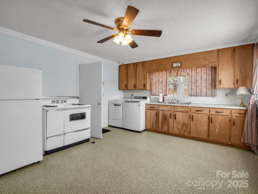 1504 Maple Creek Road, Rutherfordton, NC 28139.  MLS# CAR4330393, YatesRealty ID 6413. 