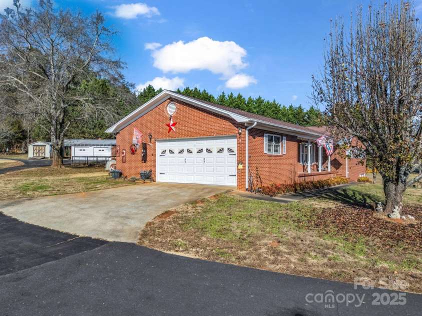1504 Maple Creek Road, Rutherfordton, NC 28139.  MLS# CAR4330393, YatesRealty ID 6413. 