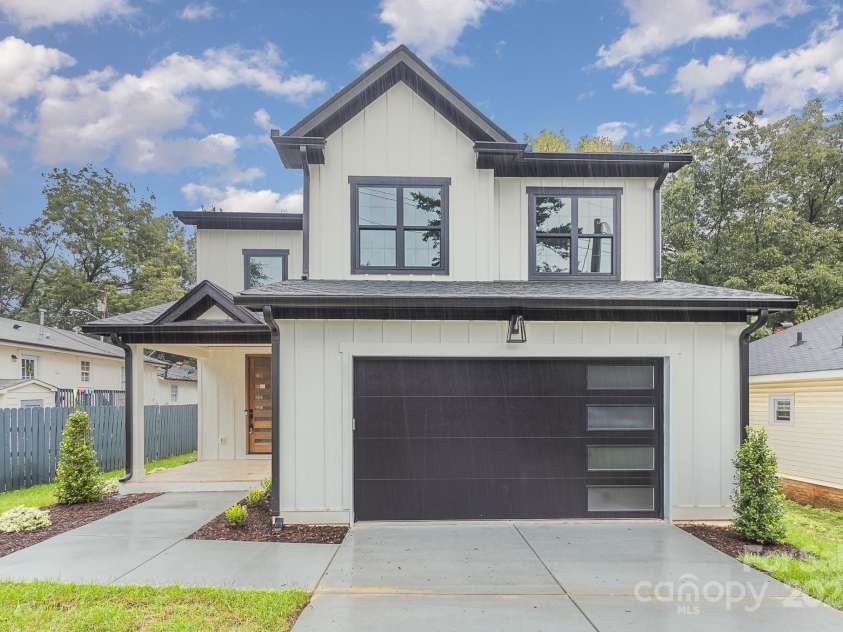 2305 Sanders Avenue, Charlotte, NC 28216.  MLS# CAR4187672, YatesRealty ID 6413. Another view of the front elevation