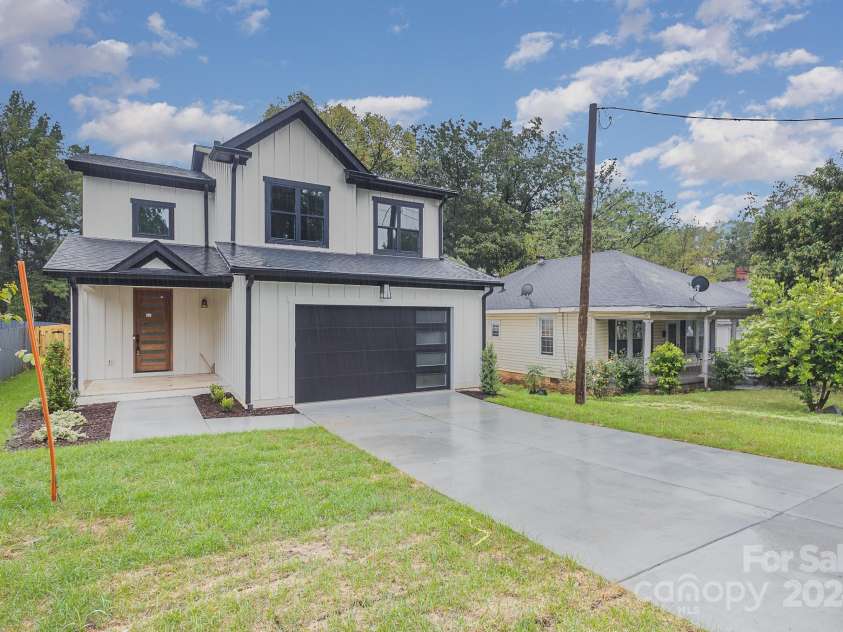 2305 Sanders Avenue, Charlotte, NC 28216.  MLS# CAR4187672, YatesRealty ID 6413. Front elevation 