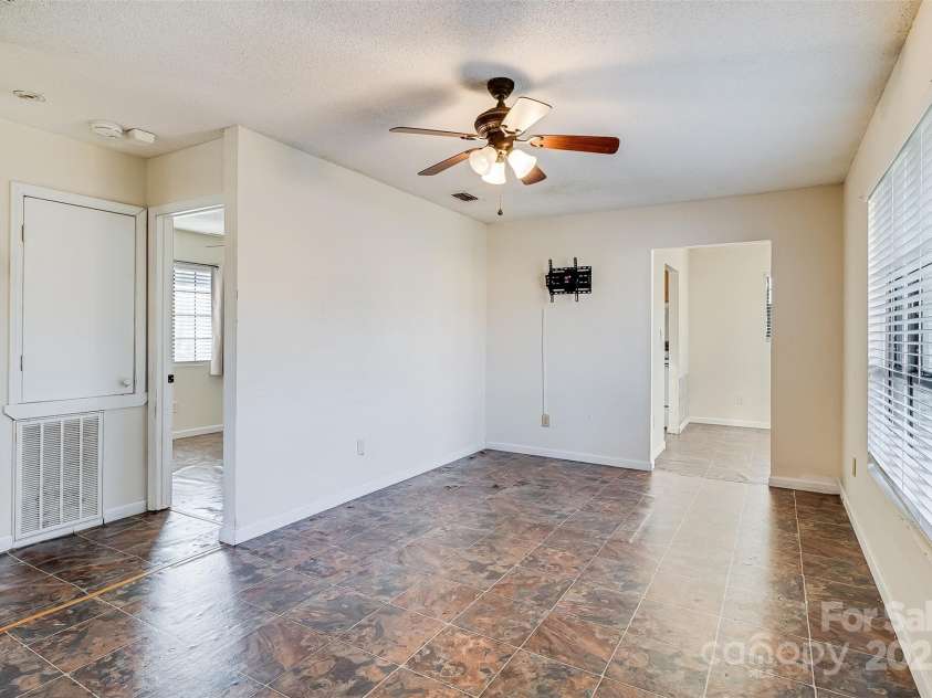 90 2nd Street, Catawba, NC 28609.  MLS# CAR4333230, YatesRealty ID 6414. 