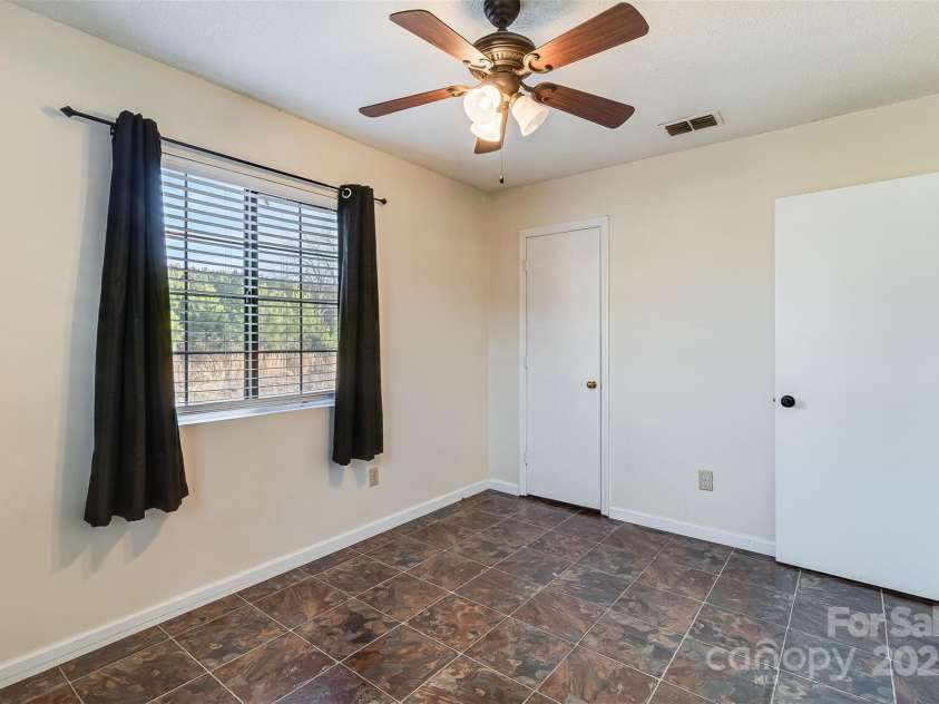 90 2nd Street, Catawba, NC 28609.  MLS# CAR4333230, YatesRealty ID 6414. 