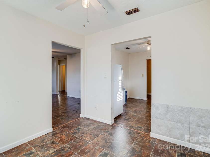 90 2nd Street, Catawba, NC 28609.  MLS# CAR4333230, YatesRealty ID 6414. 