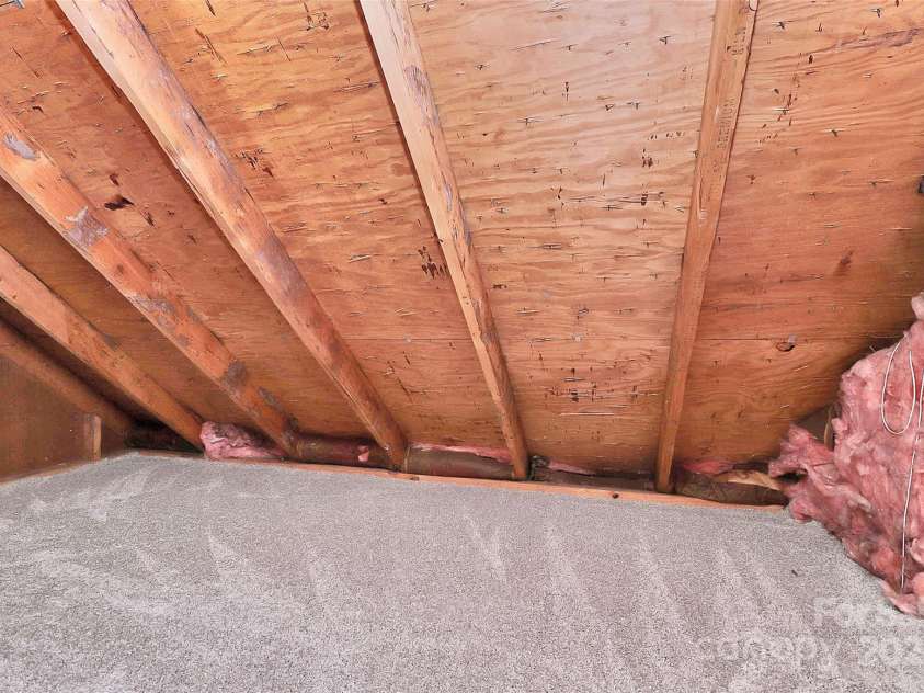 10432 Camelback Circle, Charlotte, NC 28226.  MLS# CAR4243128, YatesRealty ID 6415. Under eaves storage area #2