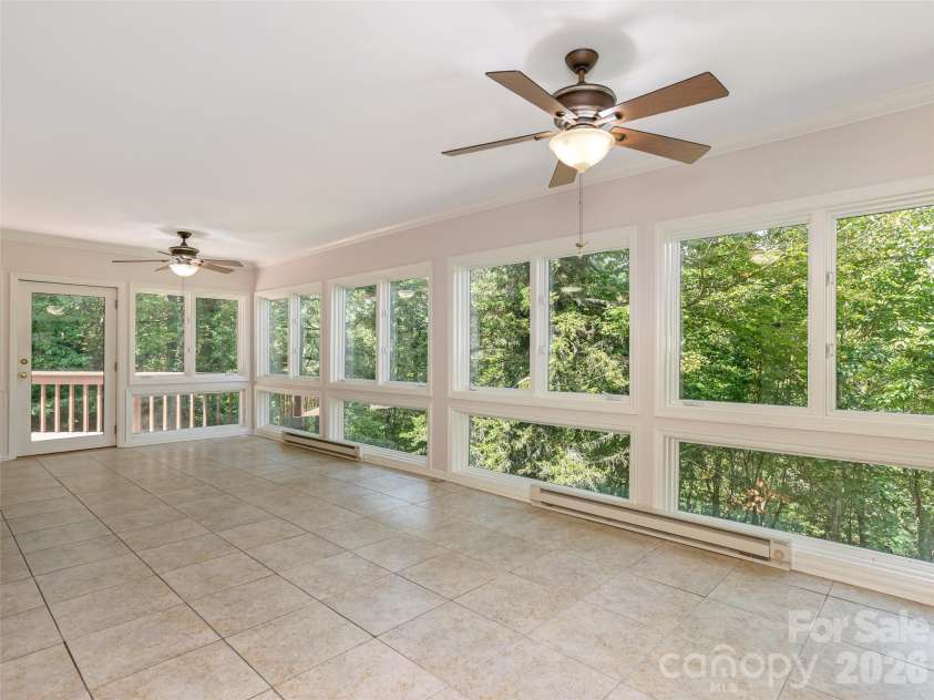 204 Greenleaf Drive, Flat Rock, NC 28731.  MLS# CAR4349338, YatesRealty ID 6415. 