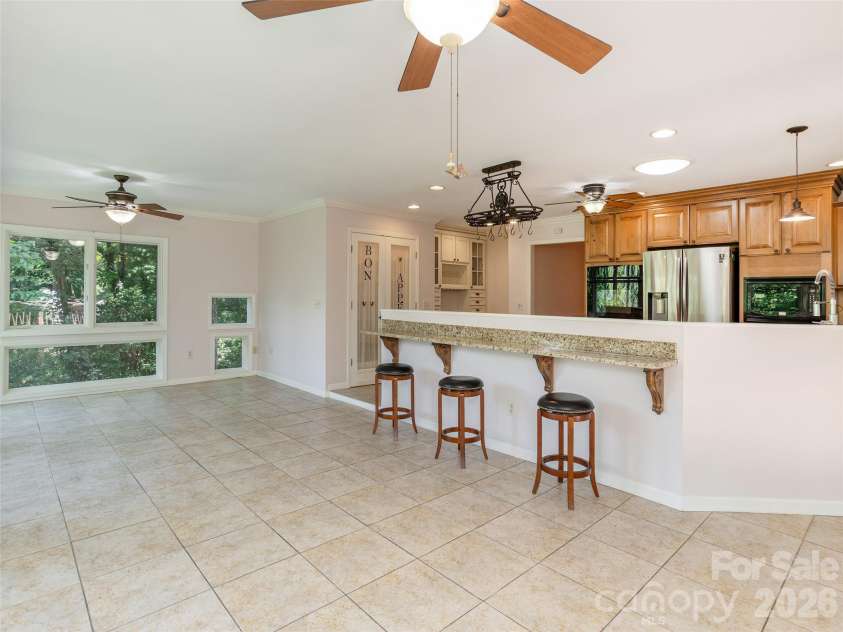 204 Greenleaf Drive, Flat Rock, NC 28731.  MLS# CAR4349338, YatesRealty ID 6415. 