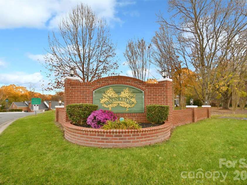 19968 Oak Leaf Circle, Cornelius, NC 28031.  MLS# CAR4362083, YatesRealty ID 6416. 