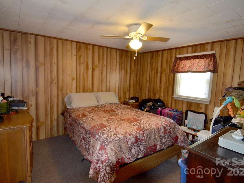 5360 Franklin Place, Collettsville, NC 28611.  MLS# CAR4240351, YatesRealty ID 6416. Apartment bedroom