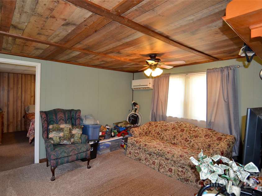 5360 Franklin Place, Collettsville, NC 28611.  MLS# CAR4240351, YatesRealty ID 6416. Apartment living