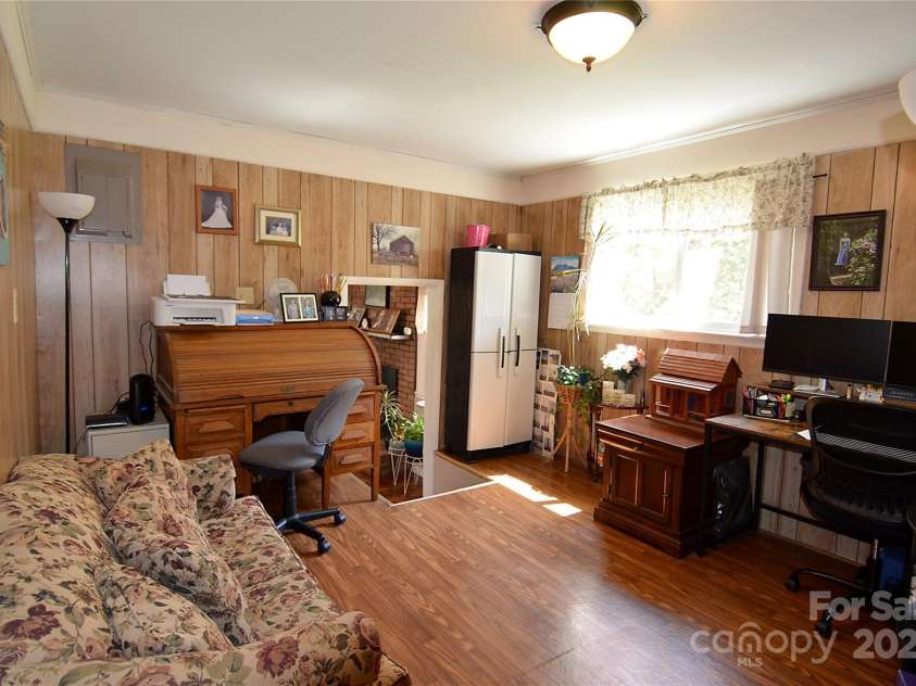 5360 Franklin Place, Collettsville, NC 28611.  MLS# CAR4240351, YatesRealty ID 6416. Office/bonus