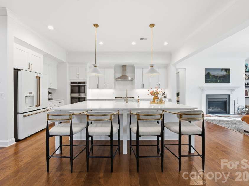 16515 Munson Hill Road, Charlotte, NC 28278.  MLS# CAR4393885, YatesRealty ID 6418. 