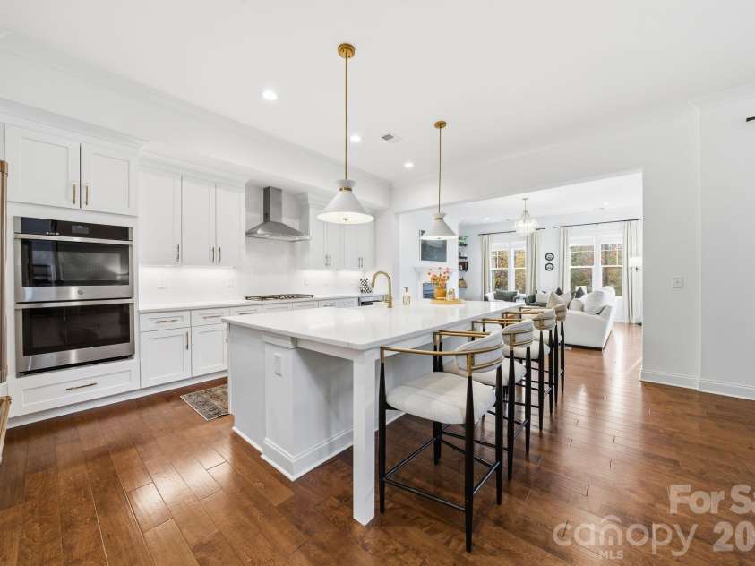 16515 Munson Hill Road, Charlotte, NC 28278.  MLS# CAR4393885, YatesRealty ID 6418. 