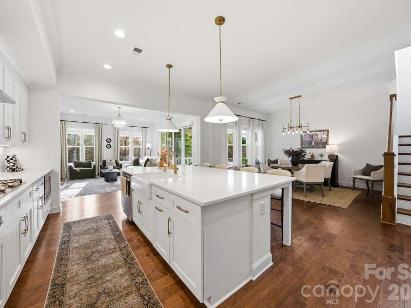 16515 Munson Hill Road, Charlotte, NC 28278.  MLS# CAR4393885, YatesRealty ID 6418. 