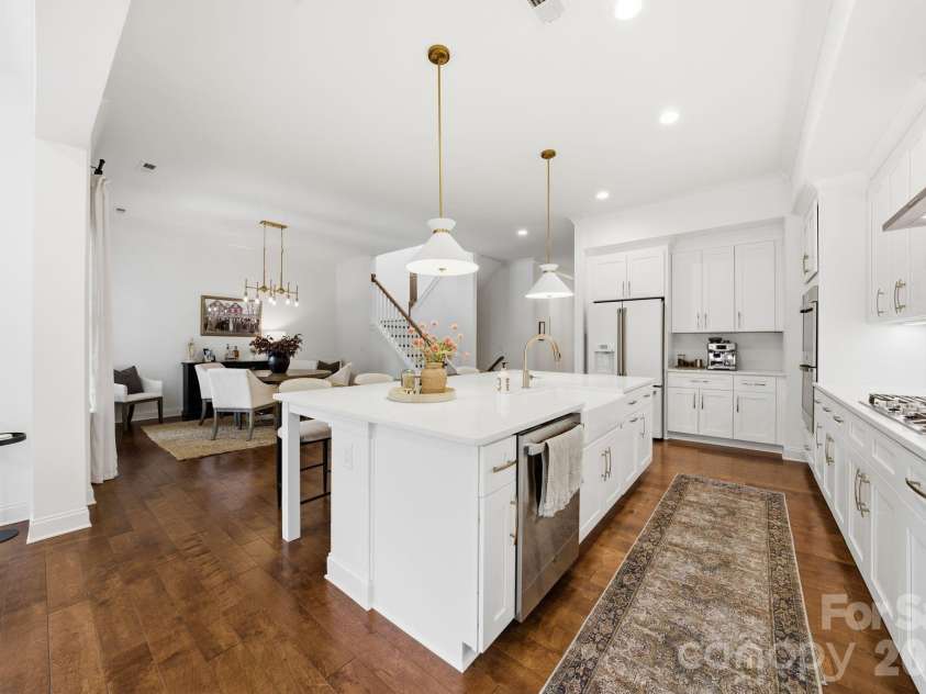 16515 Munson Hill Road, Charlotte, NC 28278.  MLS# CAR4393885, YatesRealty ID 6418. 